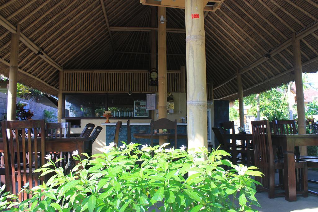 Warung Santa Fe&Bungalows Amed  Bagian luar foto