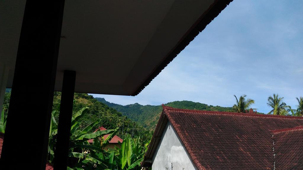 Warung Santa Fe&Bungalows Amed  Bagian luar foto