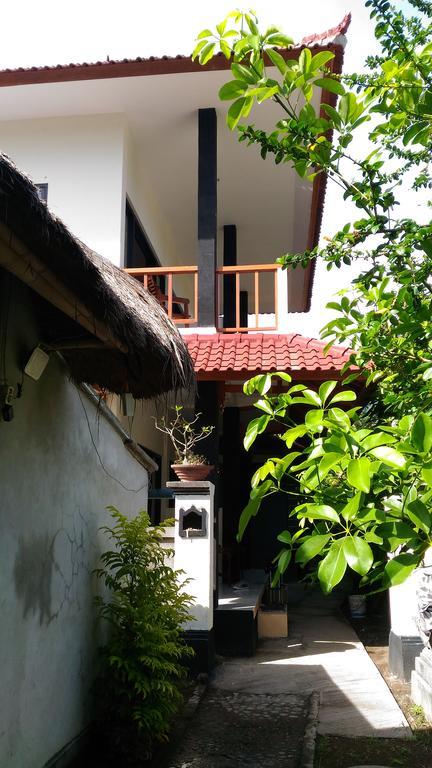 Warung Santa Fe&Bungalows Amed  Bagian luar foto