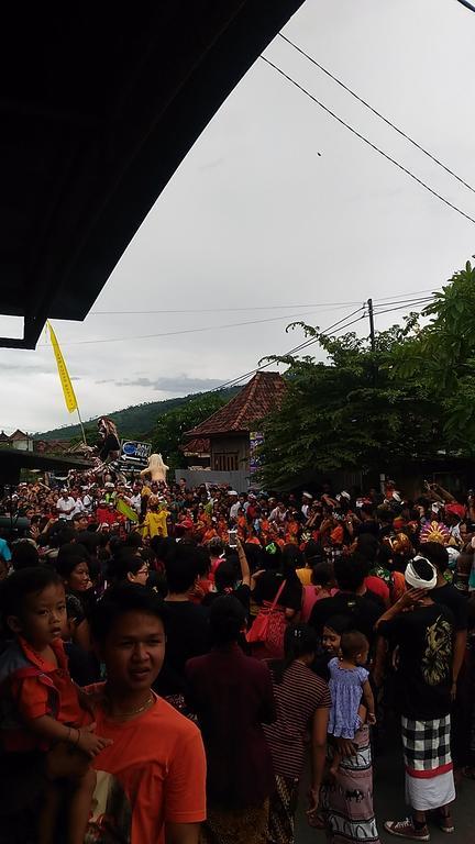 Warung Santa Fe&Bungalows Amed  Bagian luar foto